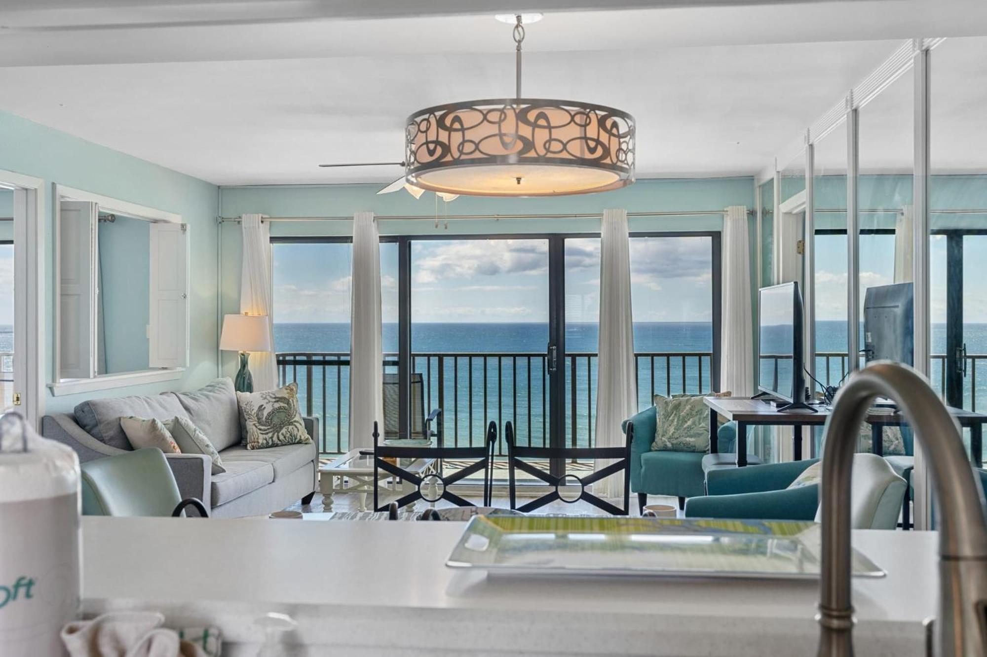 Commodore 1305 By Avantstay Beachfront Panama City Beach